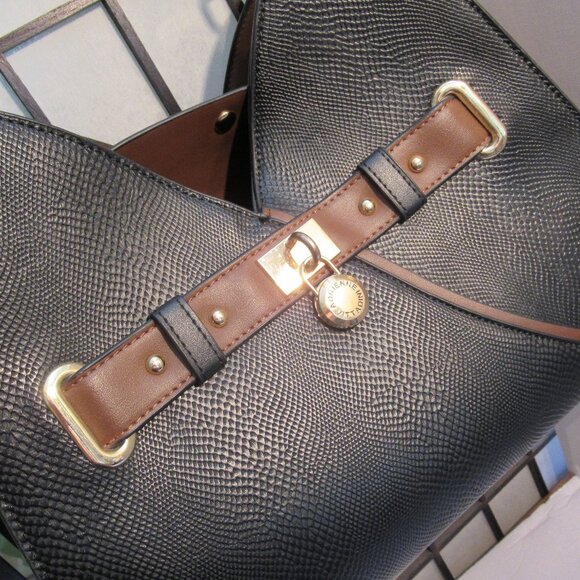 Adriennne Vittadeni, handbag, Faux Leather, Brown & Black, Gold accents, lined. - Picture 11 of 15